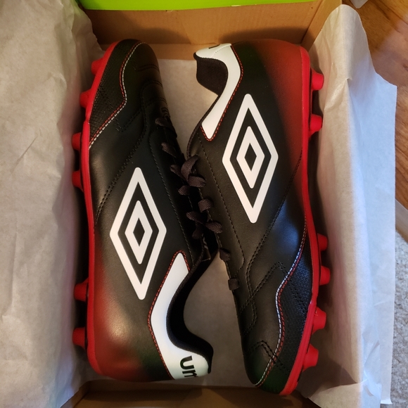 NWT Umbro Classico VI HGR - JR Soccer Clea… - Picture 2 of 4